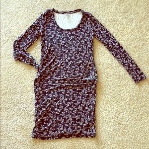 Old Navy Knee-length Maternity Dress Size M